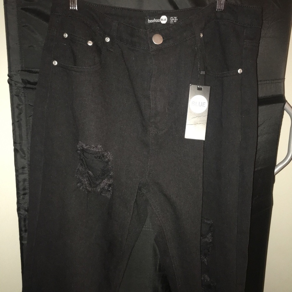 Boohoo Distressed Jeans